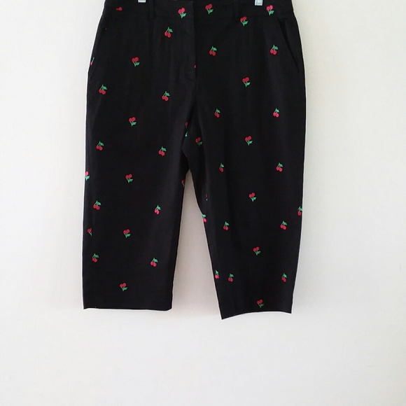KIM ROGERS PETITE CHERRY EMBROIDERED CAPRI PANTS - Picture 6 of 8